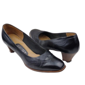 Socialites Vintage Black Leather Almond Toe Mid Stacked Heel Slip On Oxford Pump